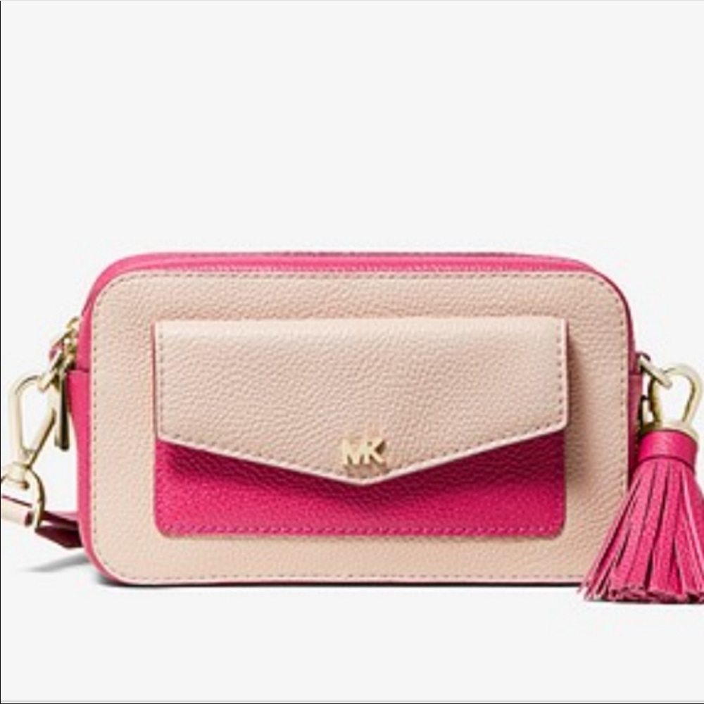 Micheal Kors CROSSBODIES SMALL POCKET CAMERA BAG - Picture 1 of 14
